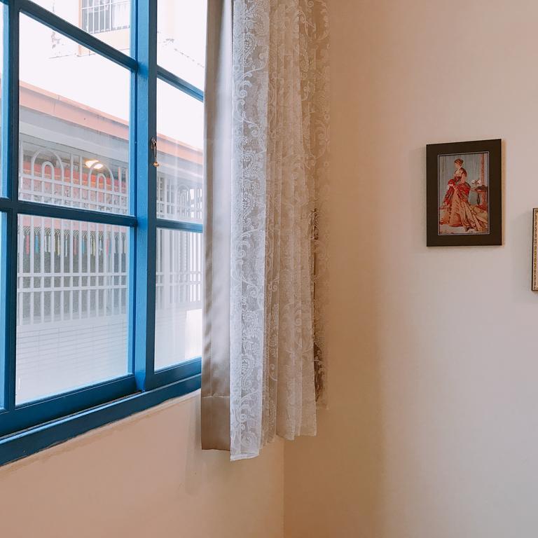 Appartement Time Goes Fast à Tainan Extérieur photo