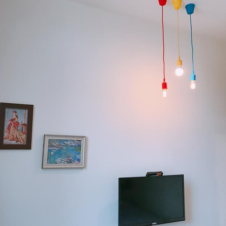 Appartement Time Goes Fast à Tainan Extérieur photo