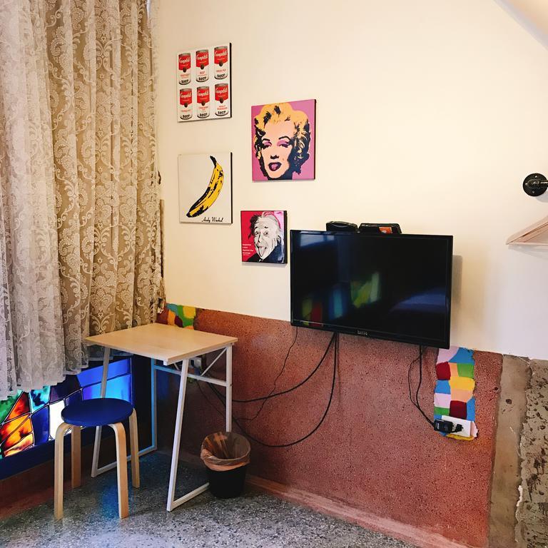 Appartement Time Goes Fast à Tainan Extérieur photo